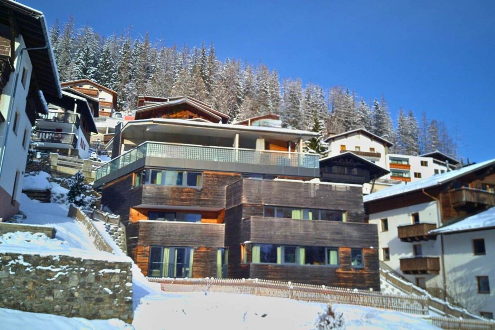 Chalet Cirrus udefra